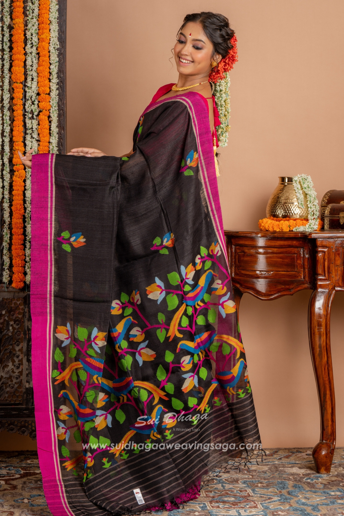 Black Matka Silk Jamdani Saree