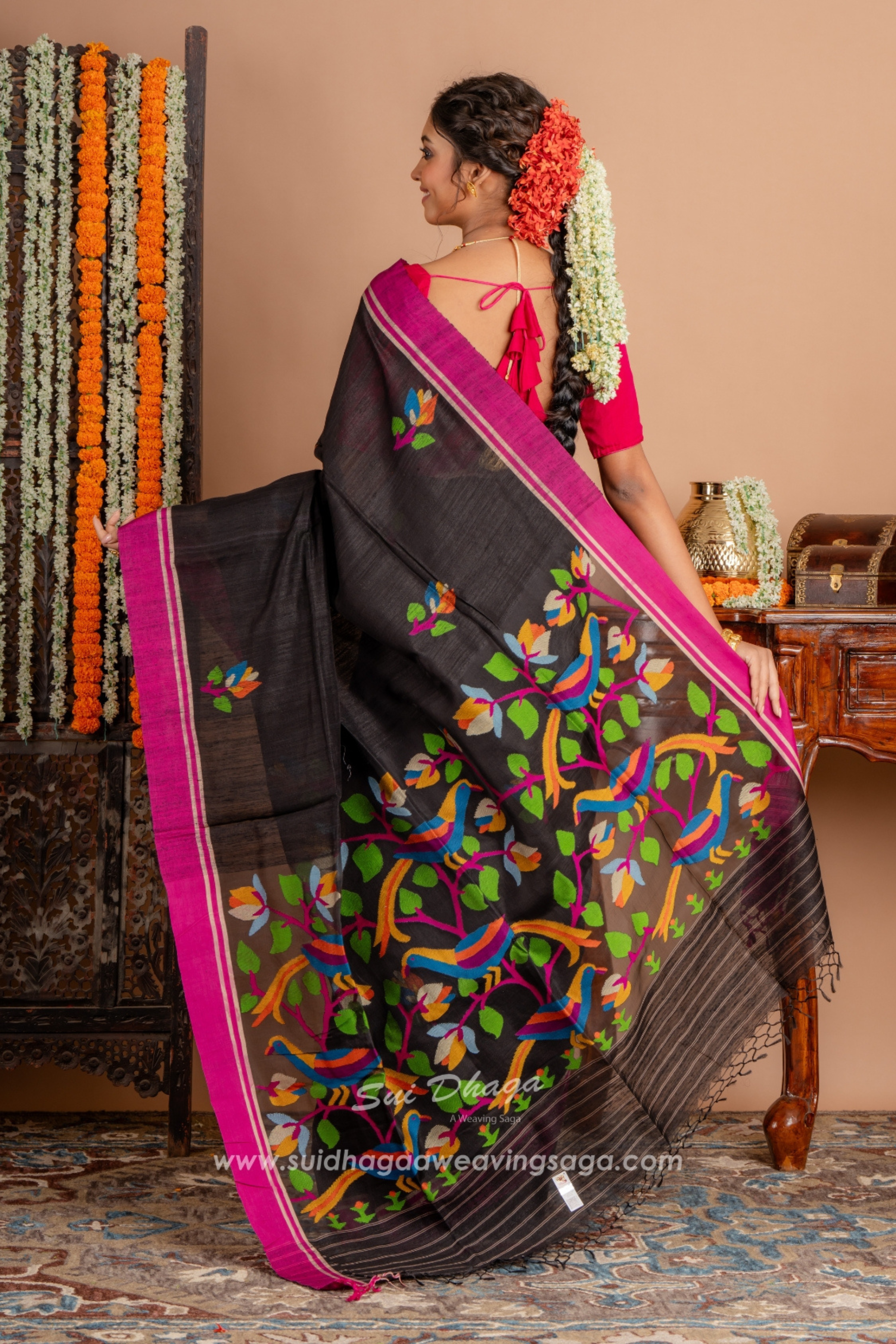 Black Matka Silk Jamdani Saree