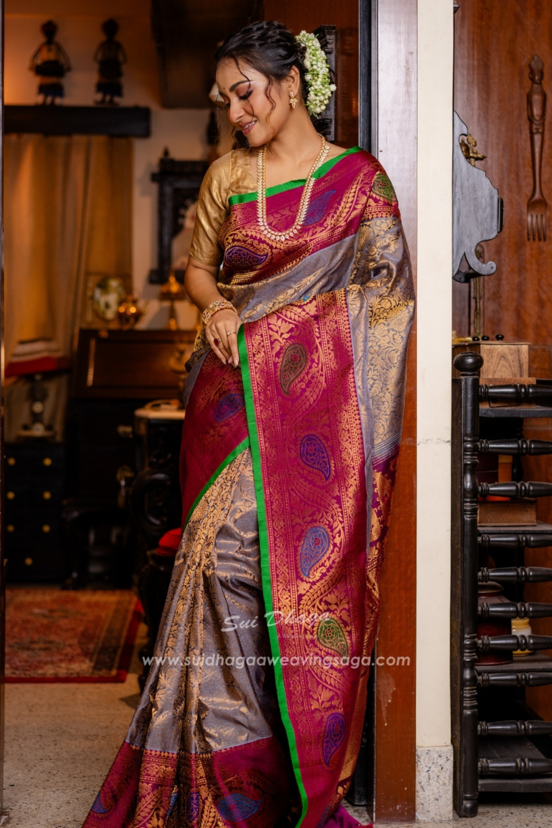 Dual-Tone Brocade Meenakari Paithani Saree