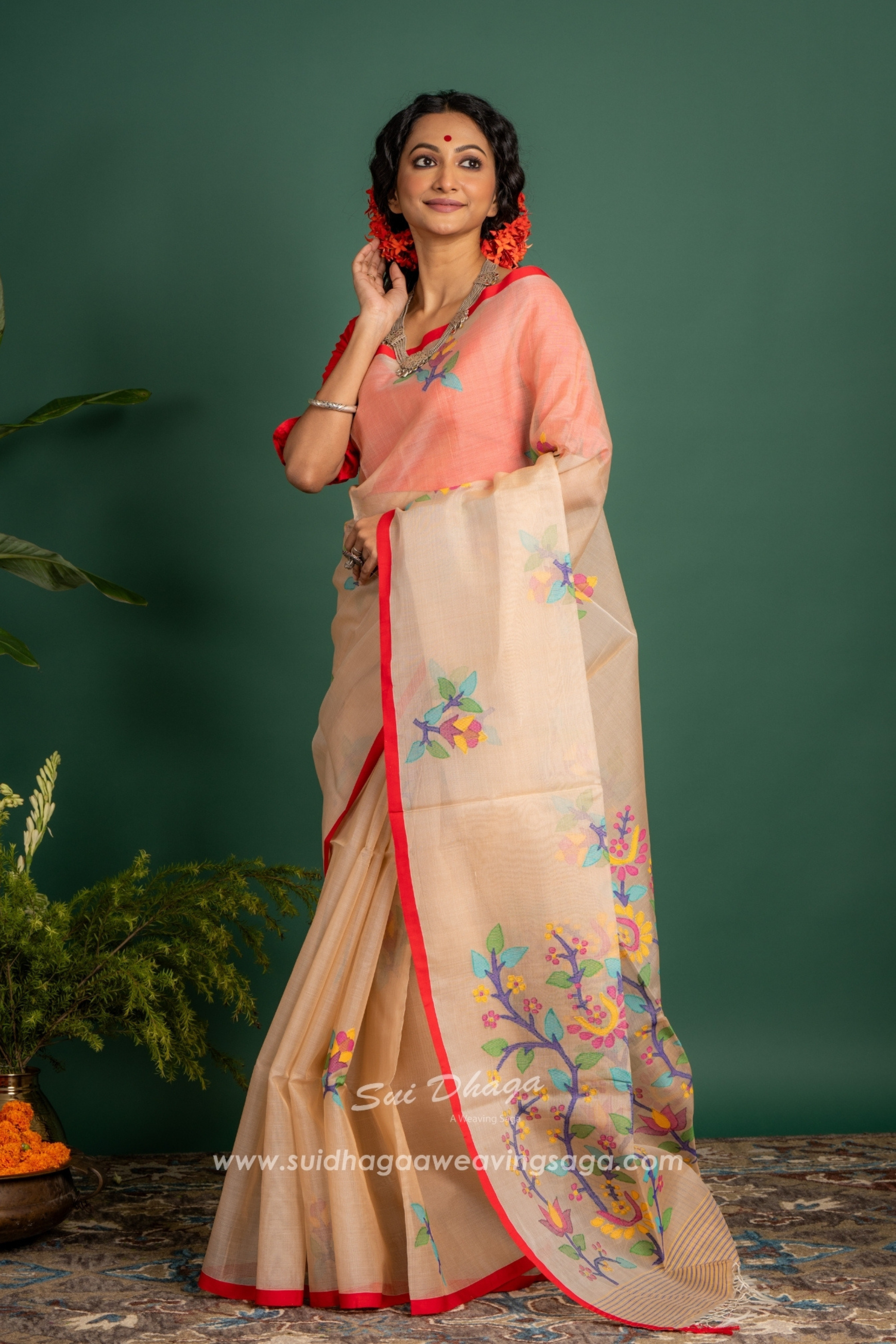 Beige Resham Muslin Jamdani Saree