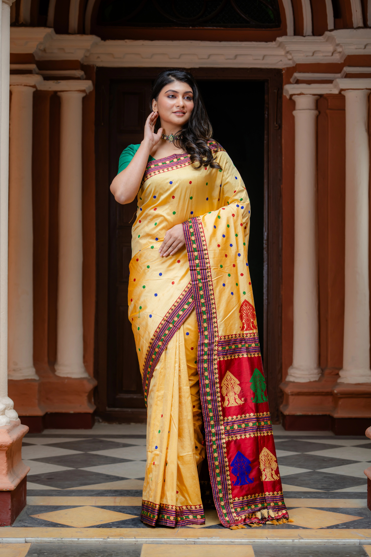 Pure silk Handwoven Beige coloured Assam saree