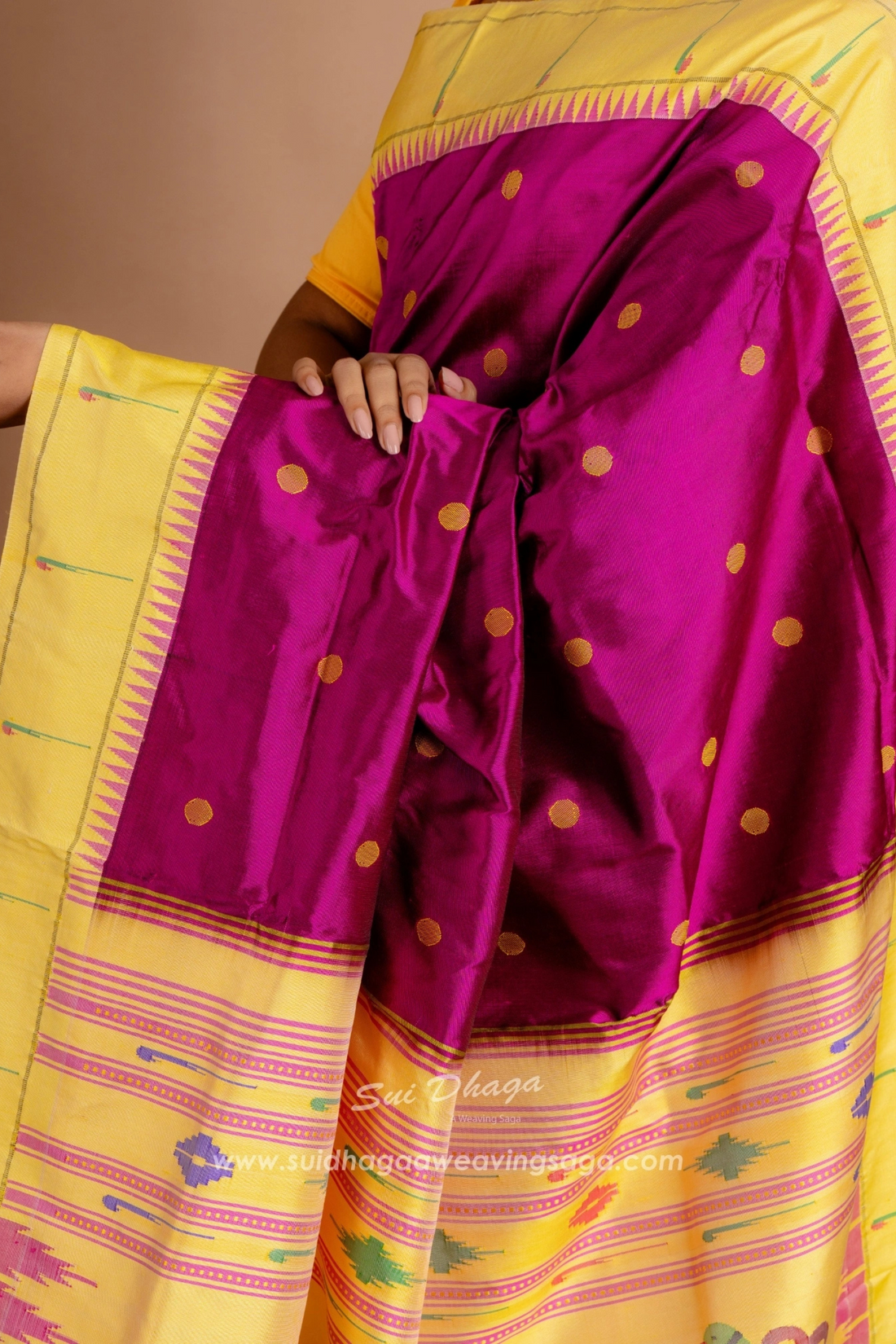 No Zari Paithani