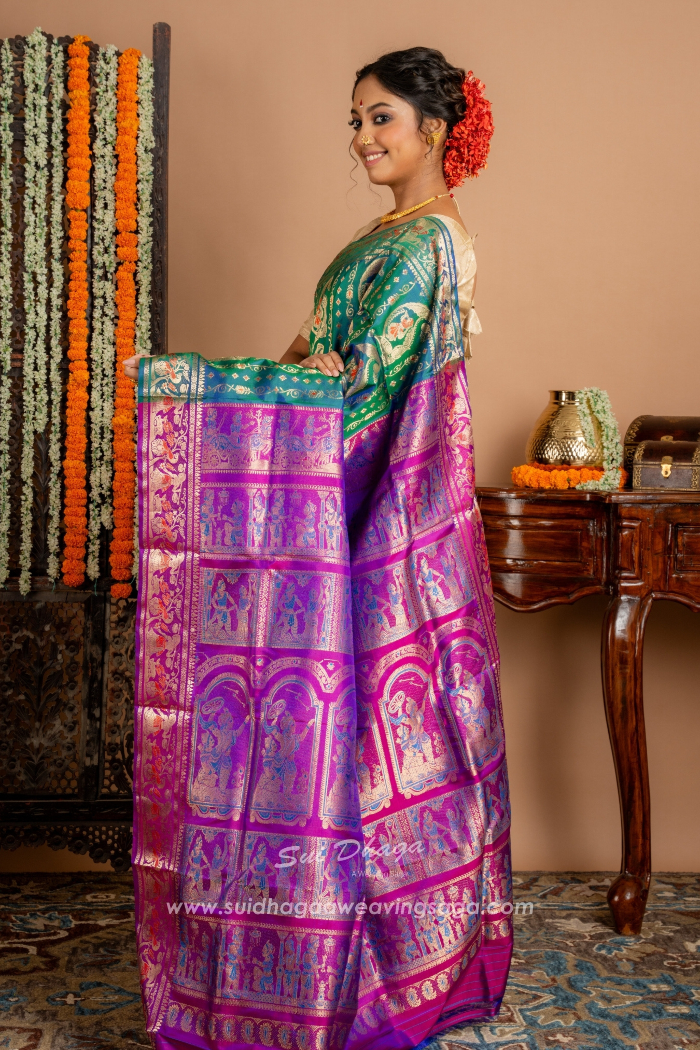 Dual Tone Swarnochuri Saree