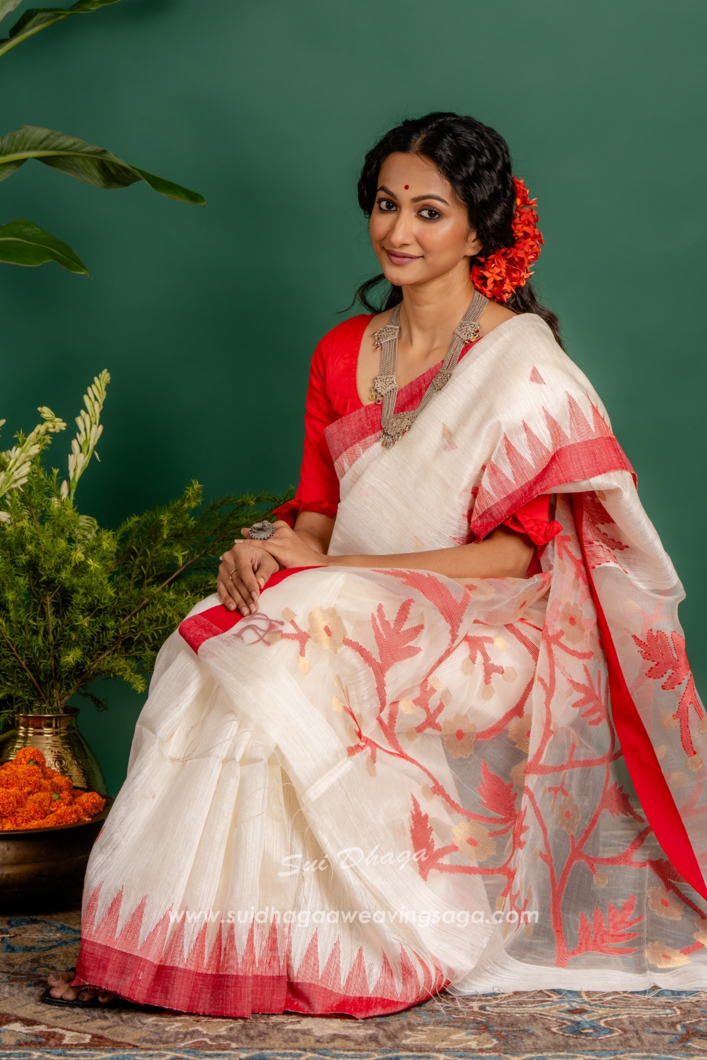 Red Border Matka Jamdani Saree